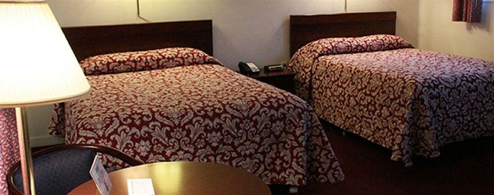 Berkshire Inn Питсфийлд Екстериор снимка