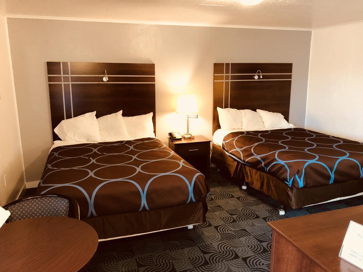 Berkshire Inn Питсфийлд Екстериор снимка