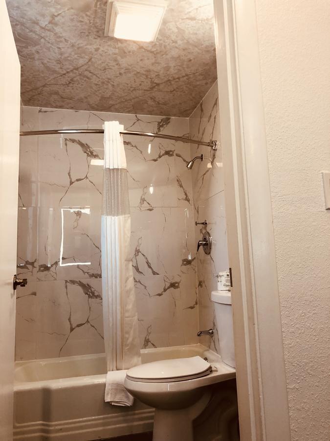 Berkshire Inn Питсфийлд Екстериор снимка
