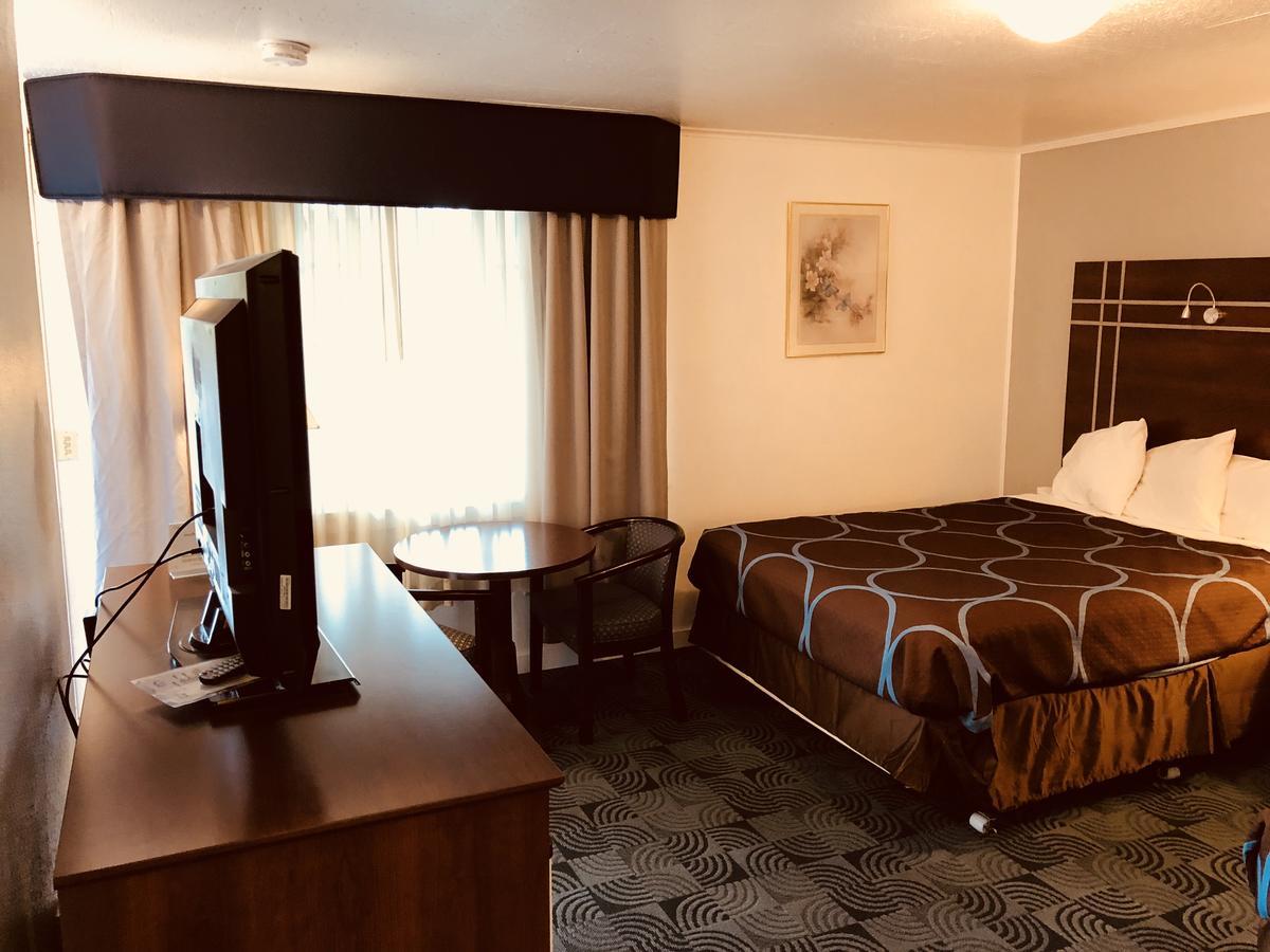 Berkshire Inn Питсфийлд Екстериор снимка