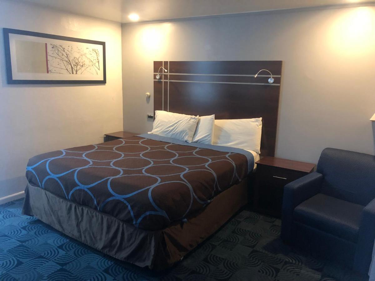 Berkshire Inn Питсфийлд Екстериор снимка