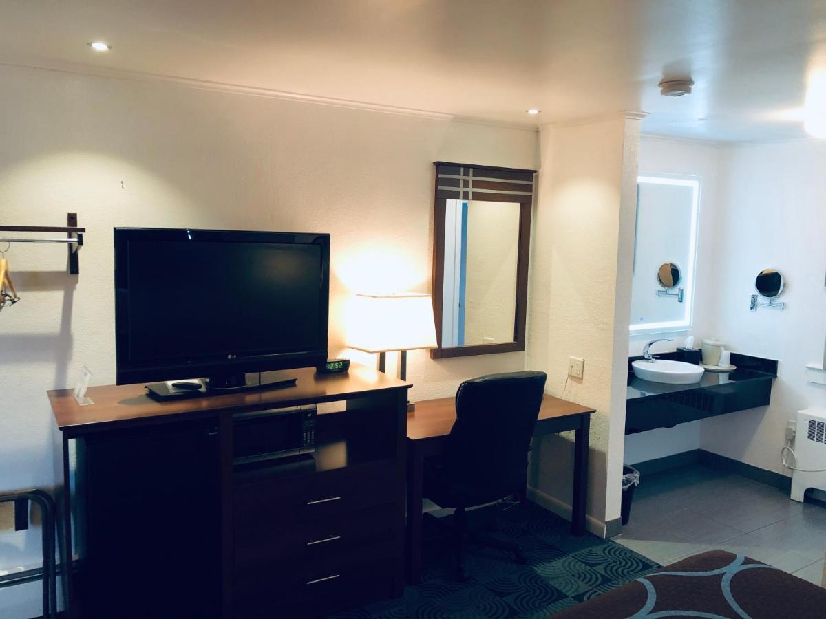 Berkshire Inn Питсфийлд Екстериор снимка